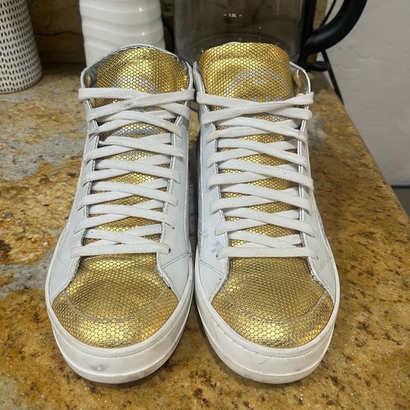 P448 leather woman’s shoes.  Size 8 - Picture 2 of 10